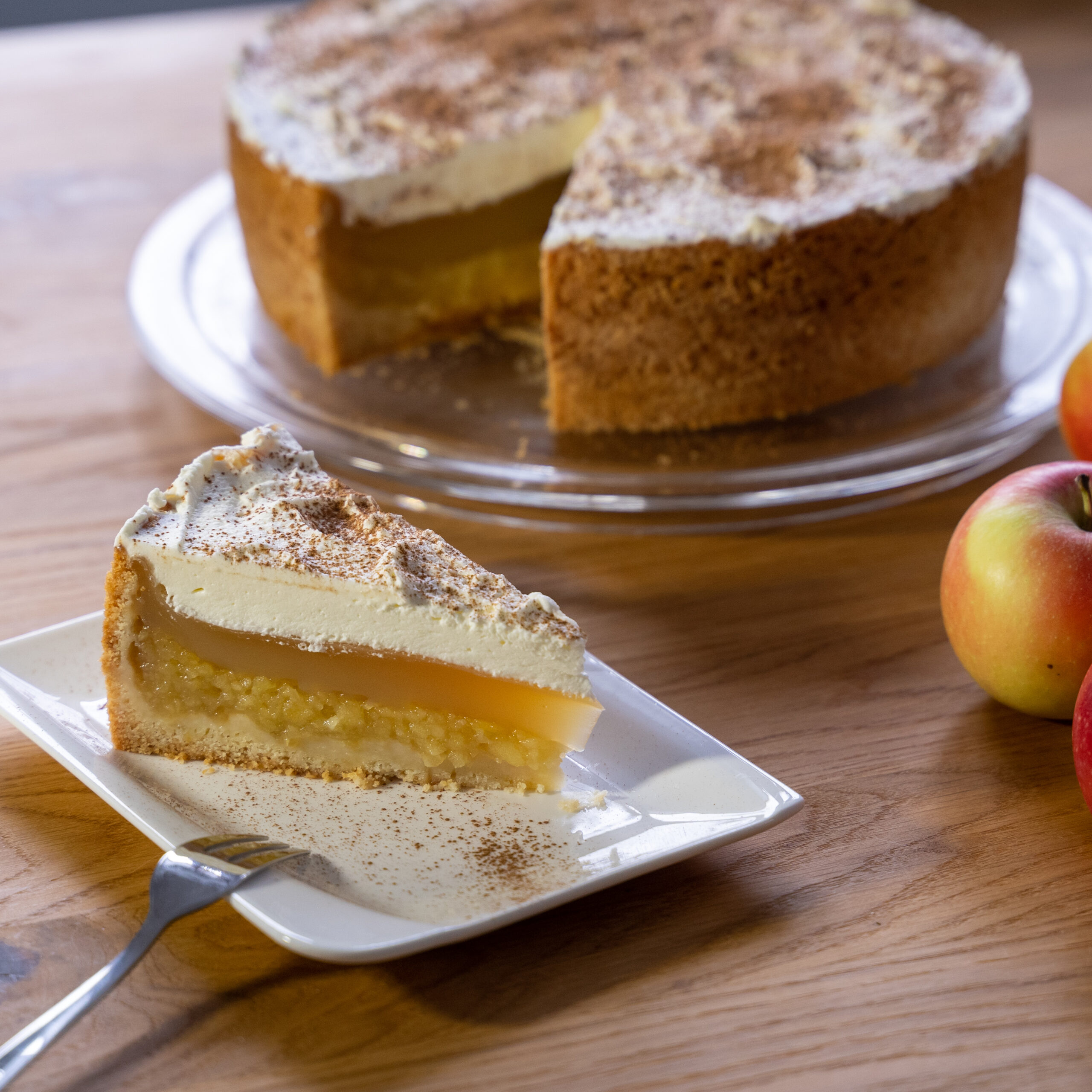 Rezept: Saftige Apfeltorte - YUMMYFOODbyirina Rezept: Saftige Apfeltorte - YUMMYFOODbyirina