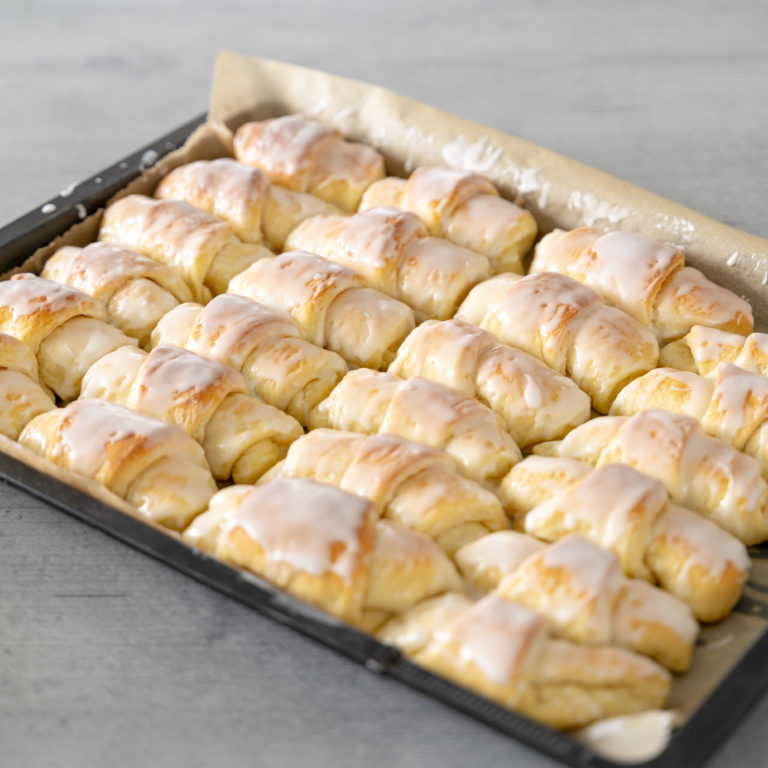 Himmlische Röllchen aus süßem Hefeteig - #YUMMYFOODbyIRINA